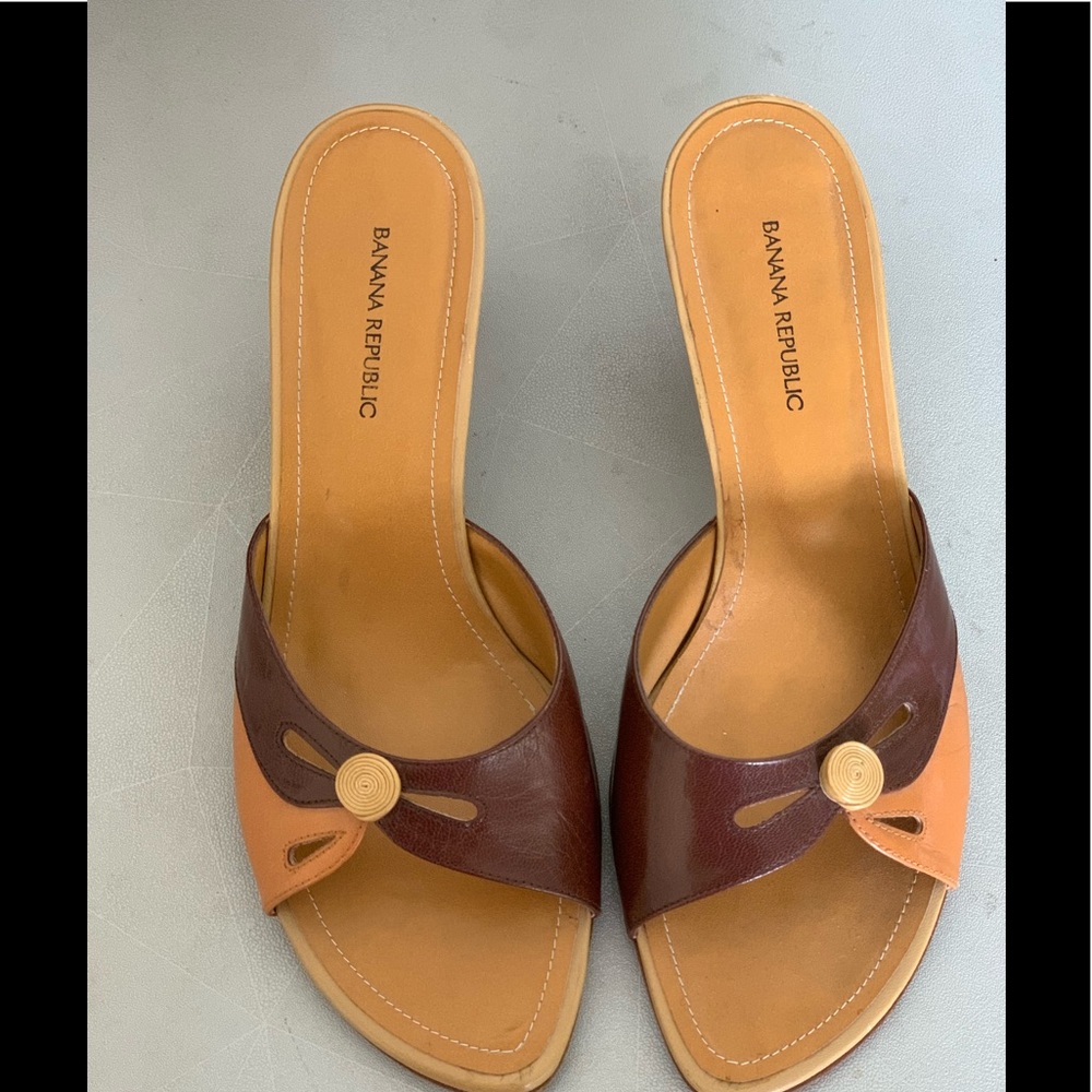 Genuine leather slides